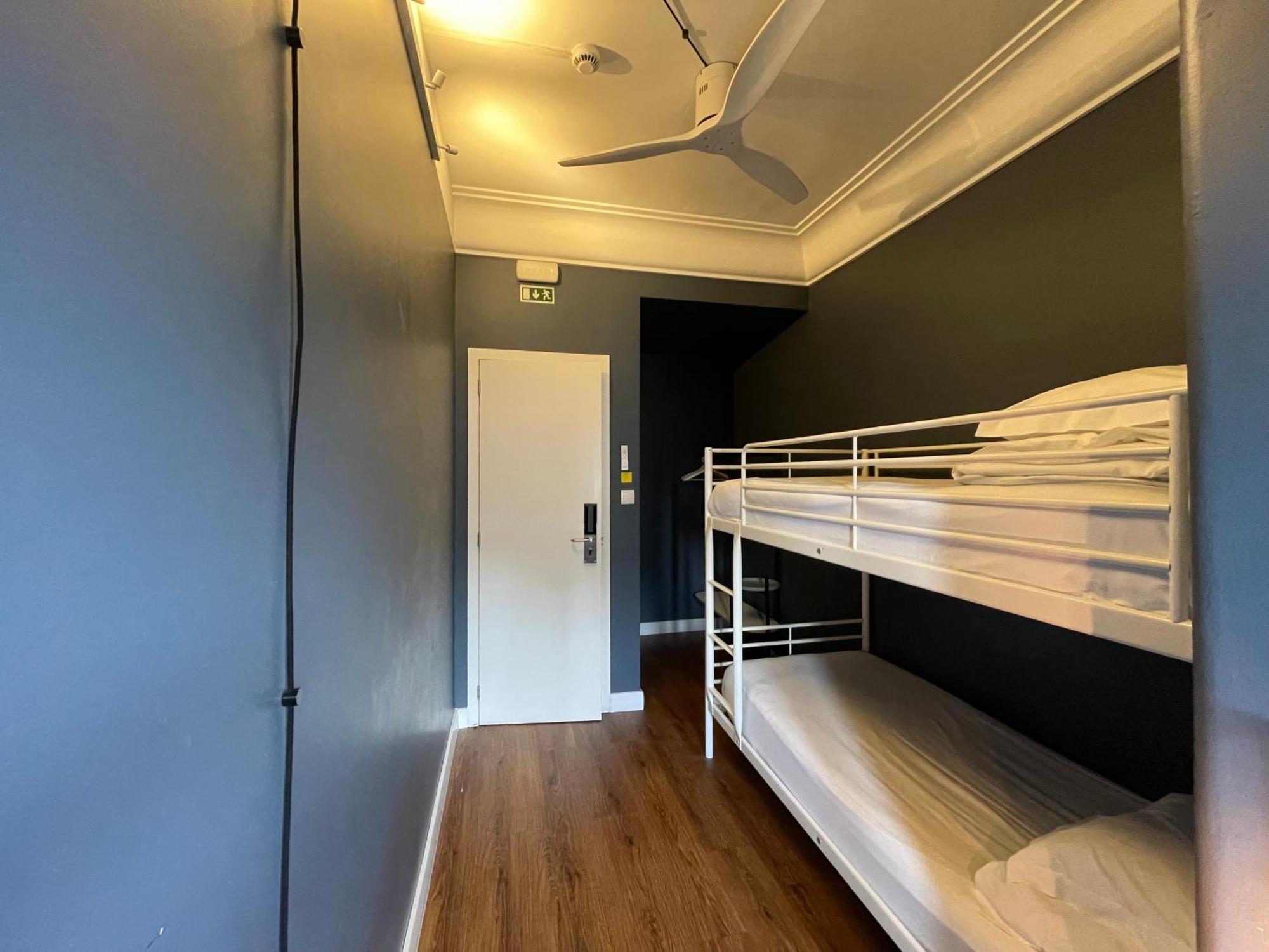 Avenue & Hostel Lisbon